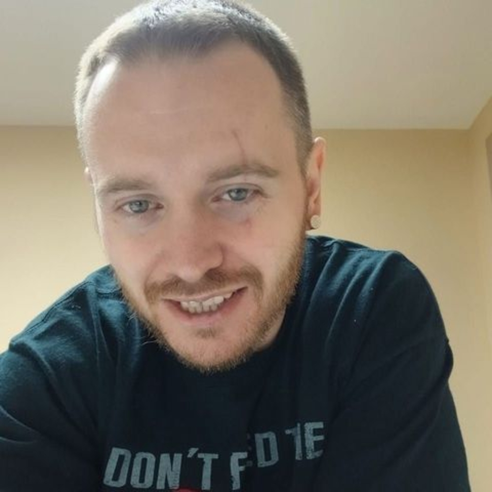 Meet your Posher, Eric